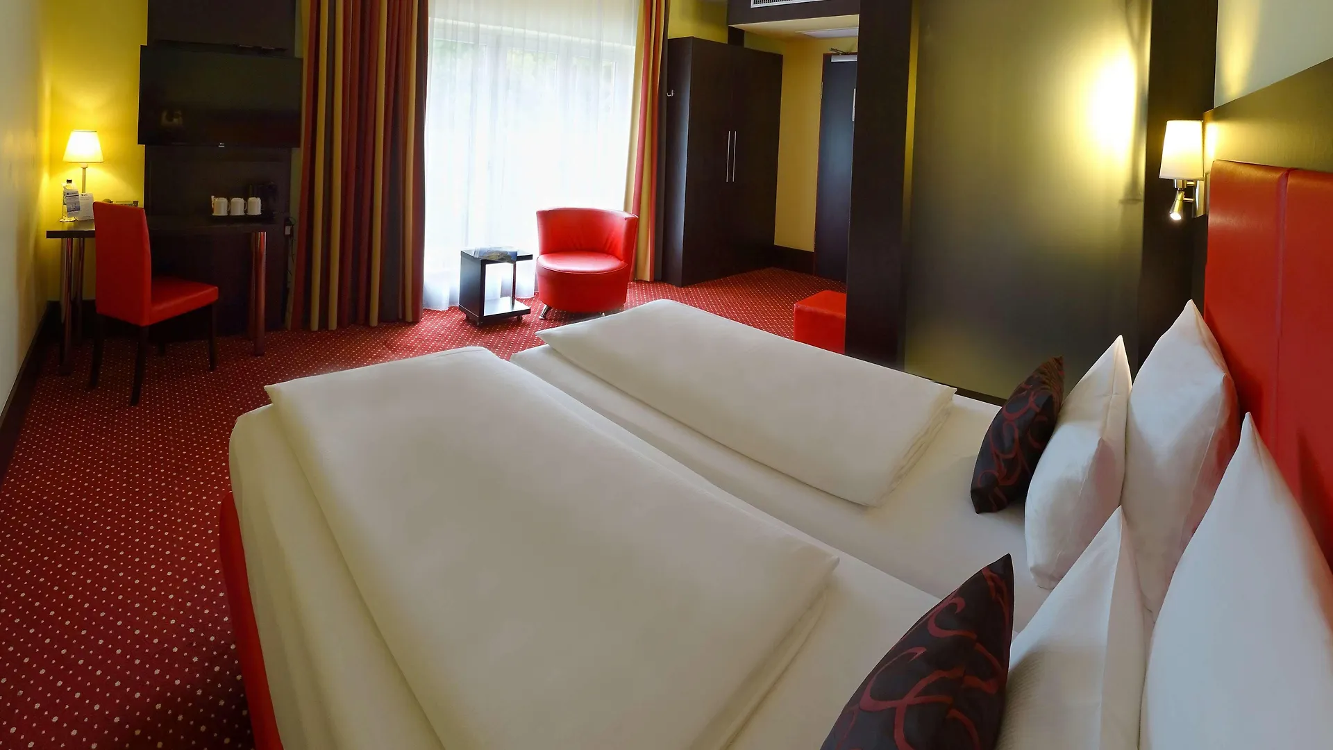 Best Western Plaza Hotel Hamburg 4*,
