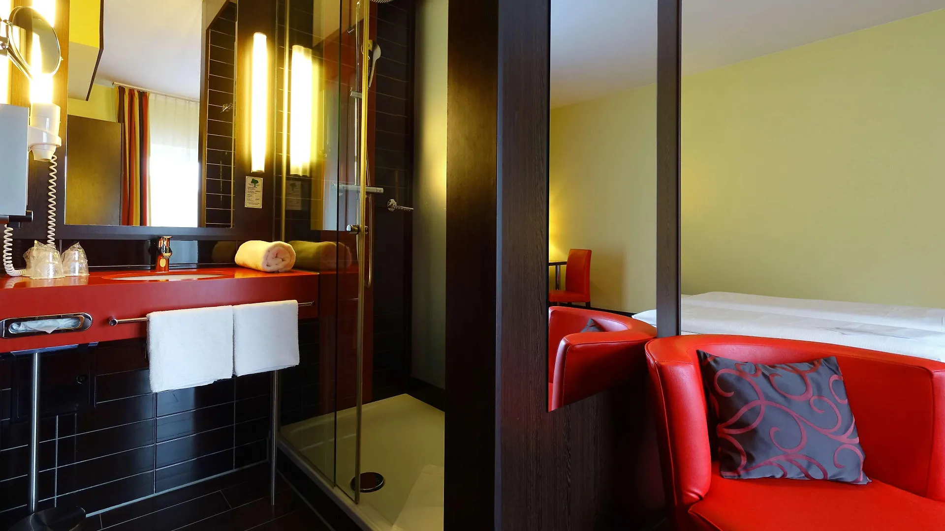 Best Western Plaza Hotel Hamburg 4*,  Deutschland